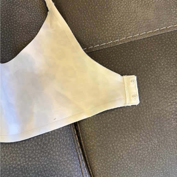 Soma vanishing back push up bra size 38C NWOT - Picture 7 of 9